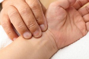 Nadi-Pariksha-Ayurvedic-Pulse-diagnosis